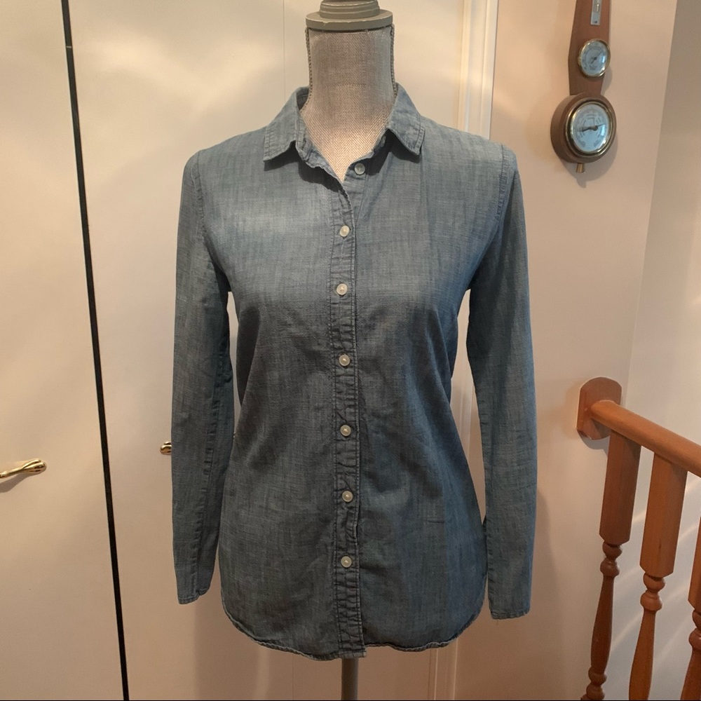 Banana Republic Boyfriend Chambray Split Sleeve Shirt